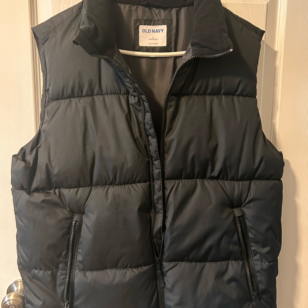 Old Navy Black Puffer Vest